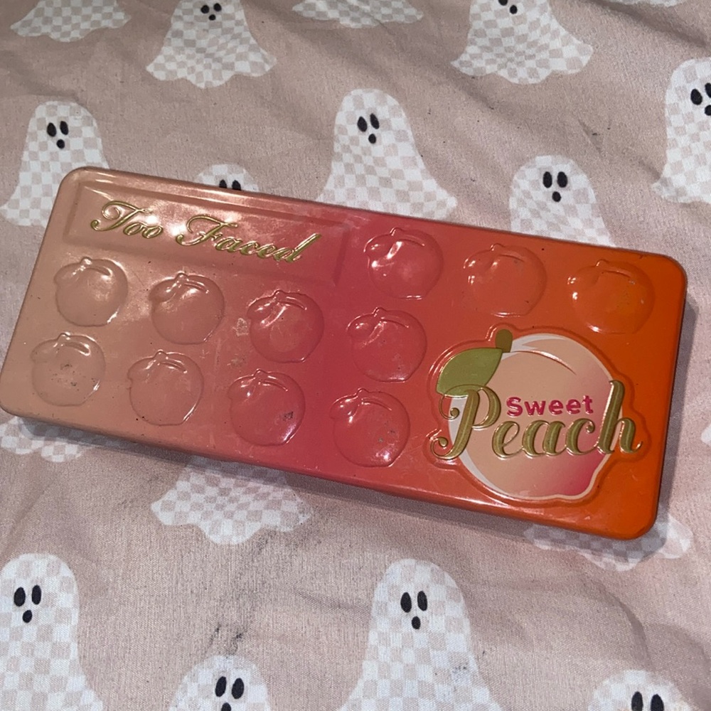 Sweet Peach Too Faced Eyeshadow Palette